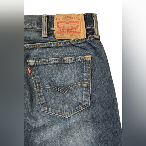 Levi's 501 Blue Jeans - Picture 5 of 7